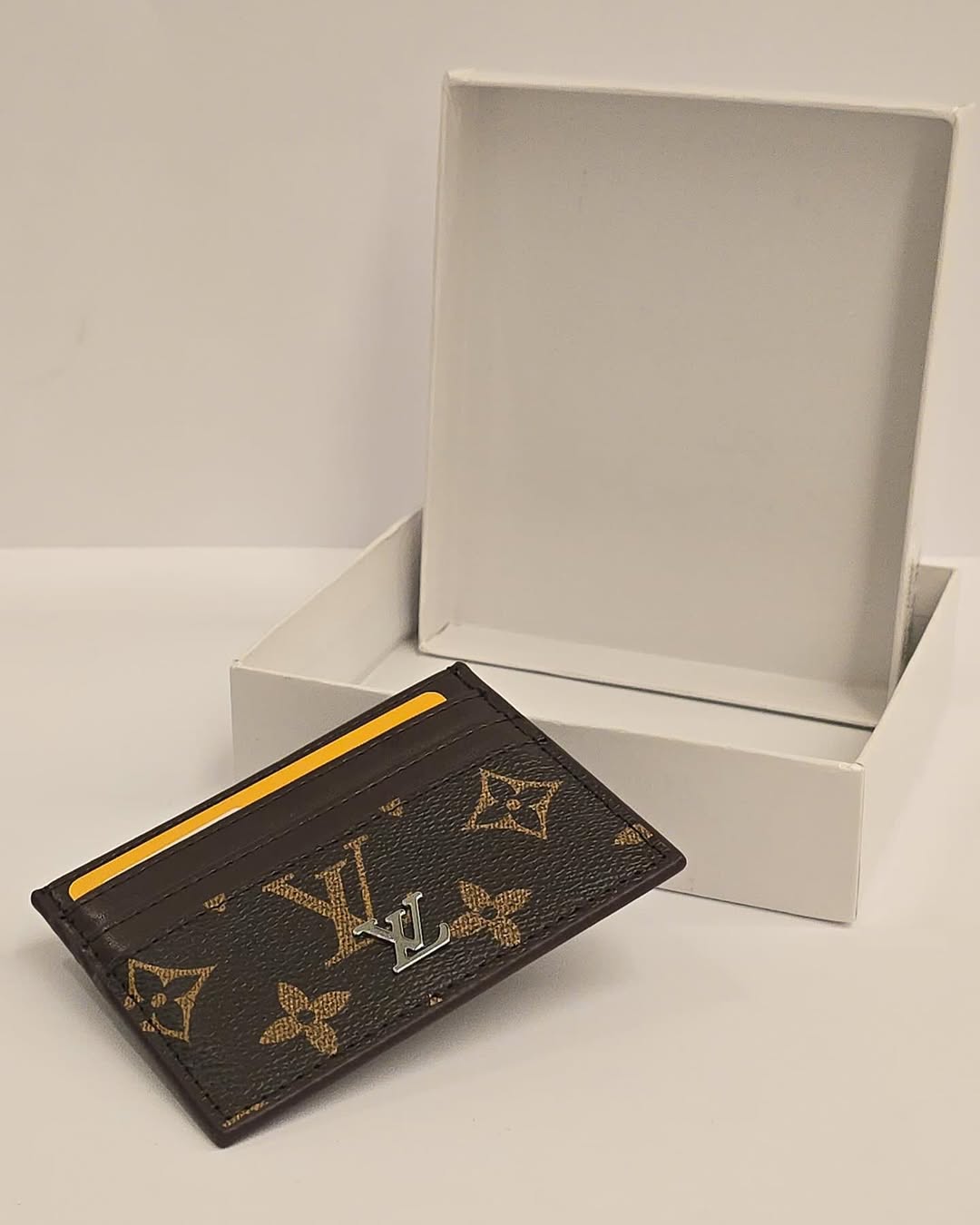 Louis Vuitton - Card Holder